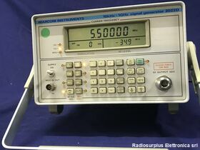 2022D MARCONI 2022D  Generatore di segnale da 10 Khz a 1 Ghz Strumenti