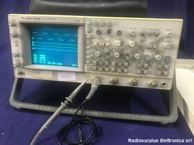 PM 3092 Oscilloscope  FLUKE PM 3092  Oscilloscopio analogico 4 canali 200 Mhz Strumenti