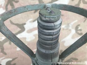  ZA.1764  Base di supporto per antenna della WS19 su carro SHERMAN Accessori per apparati radio Militari