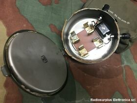 MARCONI 141-0590/01 Suoneria Esterna  MARCONI 141-0590/01  Funzionante a 3 volt, completa di borsa antiurto Accessori per apparati radio Militari