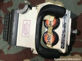 M-19 Periscopio da carro per visione notturna  M-19  Montato su carri M113, funziona con l'ausilio di luce infrarossa Militaria