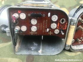 BC-721-B BC-721-B U.S. Navy  Ricetrasmettitore simile al BC-611  Utilizzato per unità US. NAVY della seconda guerra mondiale. Apparati radio