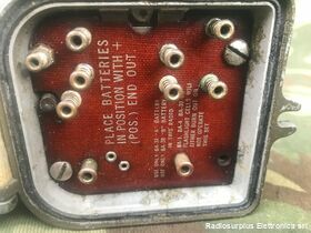 BC-721-B BC-721-B U.S. Navy  Ricetrasmettitore simile al BC-611  Utilizzato per unità US. NAVY della seconda guerra mondiale. Apparati radio