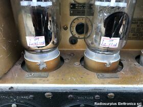 BC-375-E BC-375-E  Trasmettitore simile al BC-191 ma per uso aeronautico  Completo di cassetto sintonia TU-7-B per la gamma 4500 - 6200 Khz Apparati radio