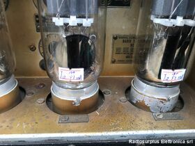 BC-375-E BC-375-E  Trasmettitore simile al BC-191 ma per uso aeronautico  Completo di cassetto sintonia TU-7-B per la gamma 4500 - 6200 Khz Apparati radio