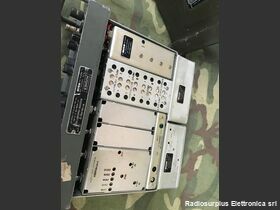 PRC-74 PRC-74  Ricetrasmettitore Utilizzato nella guerra del Vietnam  Frequenza da 2 - 12 mhz in SSB/CW  -Solo radio, senza vano batterie e batterie Apparati radio