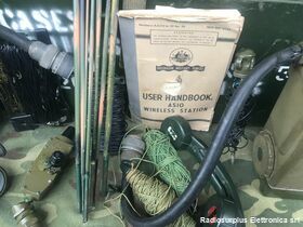 A510 WIRELESS Station A510 Ricetrasmettitore dell'esercito Australiano Gamma operativa da 2 a 10 Mhz in due bande, modulazione AM-CW Apparati radio