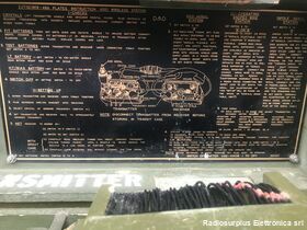 A510 WIRELESS Station A510 Ricetrasmettitore dell'esercito Australiano Gamma operativa da 2 a 10 Mhz in due bande, modulazione AM-CW Apparati radio