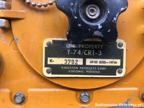 T-74/CRT-3 Trasmettitore di soccorso (GIBSON GIRL)   T-74/CRT-3 Trasmette segnale S.O.S. in modalita' manuale o automatica sulle frequenze di 500 Khz e 8364 Khz Apparati radio