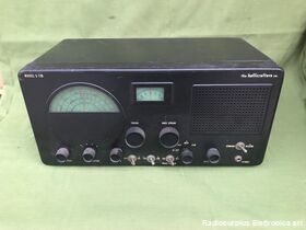 S-77A Hallicrafters Model S-77A  Ricecevitore HF in Onde corte a 4 bande  Riceve da 540 Khz a 44 Mhz in AM/CW Apparati radio