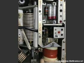 ARC-52 Finale Power Amplifier  ARC-52  Stadio finale con accordatore automatico del ricetrasmettitore ARC-52 Accessori per apparati radio Militari