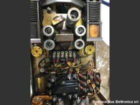 BAUER E-1737-1 BAUER E-1737-1  Inverter aeronautico 400 Hz DC to AC Potenza 1500 VA Accessori per apparati radio Militari
