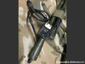 SC5434A Antenna a Loop  SC5434A  Utilizzata con le stazioni radio SCR536  per la ricezione direzionale di un segnale, in banda 3,5 a 6 Mhz Accessori per apparati radio Militari