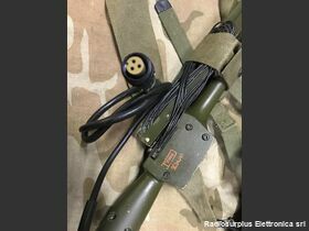 SC5434A Antenna a Loop  SC5434A  Utilizzata con le stazioni radio SCR536  per la ricezione direzionale di un segnale, in banda 3,5 a 6 Mhz Accessori per apparati radio Militari