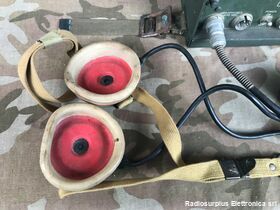 TBY-2 TBY-2 type CRI-43007  Ricetrasmettitore spalleggiabile del 1941 WW2  Frequenza operativa da 28 - 80  Mhz in AM Apparati radio