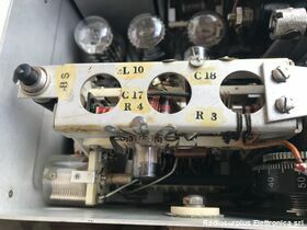 TBY-2 TBY-2 type CRI-43007  Ricetrasmettitore spalleggiabile del 1941 WW2  Frequenza operativa da 28 - 80  Mhz in AM Apparati radio