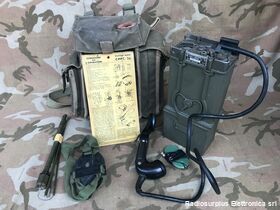 CRT-1/CPRC-26 CRT-1/CPRC-26  Ricetrasmettitore in FM da 47 a 55,4 Mhz. Apparati radio