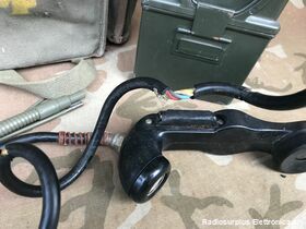 CRT-1/CPRC-26 CRT-1/CPRC-26  Ricetrasmettitore in FM da 47 a 55,4 Mhz. Apparati radio