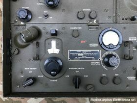  BC-654-A  Ricetrasmettitore campale WWII originale U.S. Army  Frequenza operativa da 3800 a 5800 Khz in AM / CW Apparati radio
