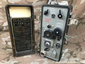 R-105 M R-105 M  Ricetrasmettitore Europa dell'est  Gamma di lavoro da 36 a 46,1 Mhz in FM. Potenza 1W Apparati radio