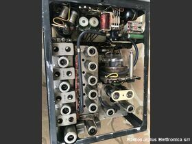 ER-69-A STTA ER-69-A  Ricetrasmettitore Aeronautico WWII  12 canali in banda UHF 225-400 Mhz Apparati radio