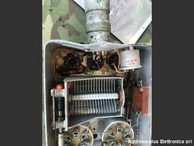 T-18/ARC-5 T-18/ARC-5  Trasmettitore serie Command Set  Doppia antenna, sintonia da 2,1 - 3 Mhz Apparati radio