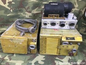 AN/ARC-3 AN/ARC-3  Stazione radio aeronautica, VHF 150-156 Mhz composta da:  Trasmettitore T-67/ARC-3  Ricevitore R-77/ARC-3  Alimentatore 28 Volt J-68/ARC-3 Apparati radio