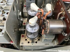 COLLINS 618S-1A COLLINS 618S-1A  Ricetrasmettitore aeronautico in HF  da 2 a 25 Mhz in AM/CW Apparati radio
