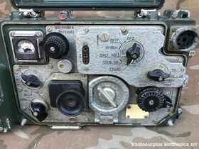 R-107 R-107  Ricetrasmettitore russo da 20 a 52 Mhz in FM. 2W Apparati radio