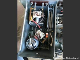 WS68 P  WIRELESS SET NO.68 P  Ricetrasmettitore spalleggiabile del 1942 WW2  Frequenza operativa da 1,75 - 2,9 Mhz in AM e CW Apparati radio
