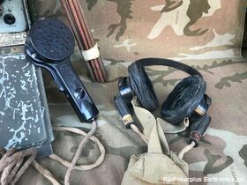 WS68 P  WIRELESS SET NO.68 P  Ricetrasmettitore spalleggiabile del 1942 WW2  Frequenza operativa da 1,75 - 2,9 Mhz in AM e CW Apparati radio