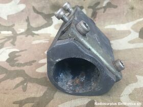 Staffa reggipalo Staffa Reggipalo  Per pali da mm 50 Accessori per apparati radio Militari