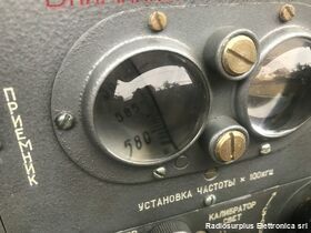 P-407 P-407  Ricetrasmettitore di costruzione RUSSA,  in FM da 52 a 60 Mhz. Apparati radio