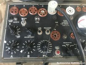 I-177-A + MX-949A/U Tube Tester I-177-A + Adapter kit MX-949A/U  Prova valvole  U.S. Army + adattatore  In ottimo stato, con manuale originale. Test e Strumenti di Misura Militari