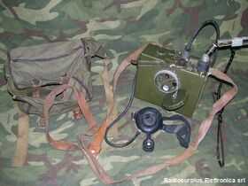 R-126 Ricetrasmettitore  R-126 Apparati radio militari