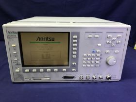 MT8801B Radio Communication Analyzer  ANRITSU MT8801B -da revisionare Strumenti