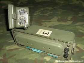 BA-301 Alimentatore BA-301 Consente l'alimentazione veicolare a 24 Vcc per le radio RV3/RV4 Accessori per apparati radio Militari