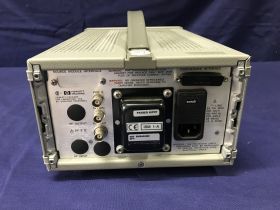 HP 8349B Microwave Amplifier HP 8349B      Amplificatore rf da 2 a 20 Ghz Strumenti
