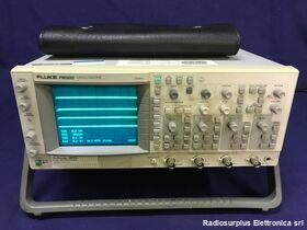 PM 3092 Oscilloscope  FLUKE PM 3092  Oscilloscopio analogico 4 canali 200 Mhz Strumenti