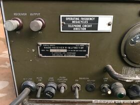 R-19J/TRC-1-GY Radio Receiver  R-19J/TRC-1-GY  U.S. Army a 70 a 100 Mhz in FM. Alim. 110 Volt Apparati radio