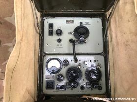  WIRELESS SET NO.68P  Ricetrasmettitore spalleggiabile del 1942 Inglese  Frequenza operativa da 1,75 - 2,9 Mhz in AM e CW Apparati radio
