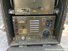 T-30A/TRC-8 T-30A/TRC-8  Trasmettitore campale per collegamenti punto -punto in UHF  da 230 a 250 Mhz in FM Apparati radio
