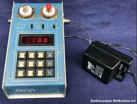 BIRD 4381 RF Power Analyst BIRD model 4381 Misuratore di radiofrequenza con controllo elettronico. Strumenti