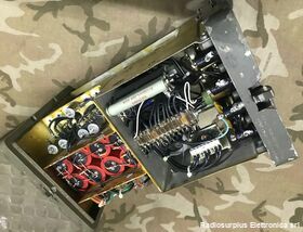 PP-220 Alimentatore  PP-220  Alimentatore a 220 volt per alimentare le stazioni radio RT-66/67/68 Accessori per apparati radio Militari