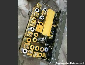 R-300 R-300 serial n° 0047  Ricetrasmettitore BC 1000 Italiano in sintonia continua da 40 a 48 Mhz in FM. Apparati radio