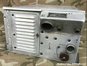 T-67B/ARC-3 T-67B/ARC-3  Trasmettitore Aeronautico  U.S. Army  Frequenza da 100 a 156 Mhz Apparati radio
