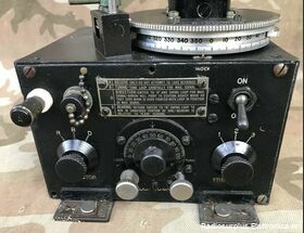 CQC-50061 CQC-50061  Radiogoniometro Aeronautico, completo di antenna loop Accessori per apparati radio Militari