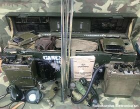A510 WIRELESS Station A510 Ricetrasmettitore dell'esercito Australiano Gamma operativa da 2 a 10 Mhz in due bande, modulazione AM-CW Apparati radio