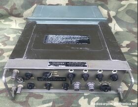 PRC-74 RT-794/PRC-74  Ricetrasmettitore per uso spalleggiabile e da campo Frequenza da 2 - 12 mhz in SSB/CW Apparati radio