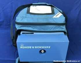 CMS 33 Radio Communication Test Set  Rohde & Schwarz CMS 33  Copre una gamma di frequenza da 400 Khz a 1000 Mhz, Strumenti